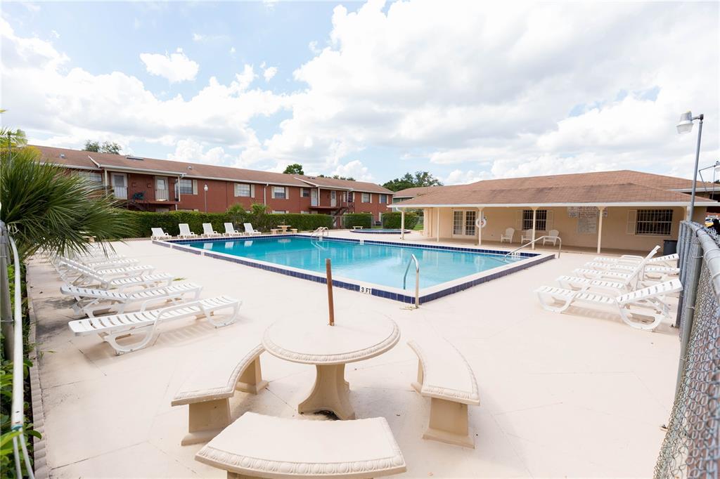 1629 West Oak Ridge Road, Unit 1629D Orlando, FL 32809 - Photo 9 of 10