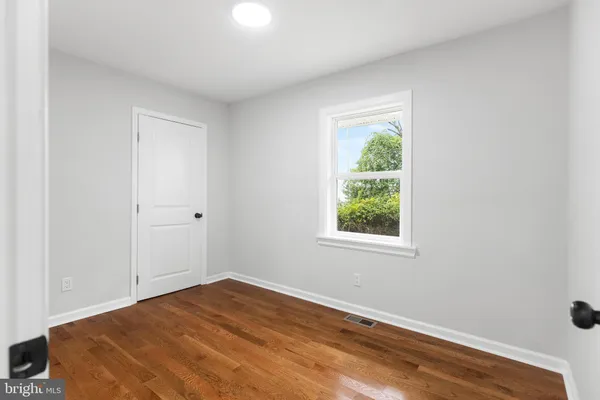 $460,000 | 1528 Hunt Avenue, Landover, MD 20785