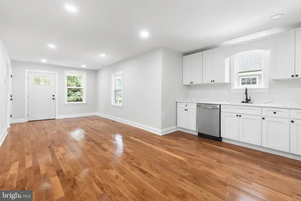 $460,000 | 1528 Hunt Avenue, Landover, MD 20785