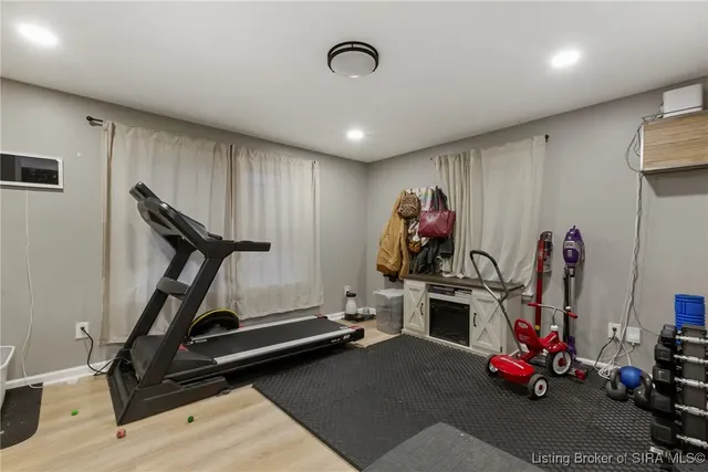 $297,000 | 612 East Daisy Lane, New Albany, IN 47150