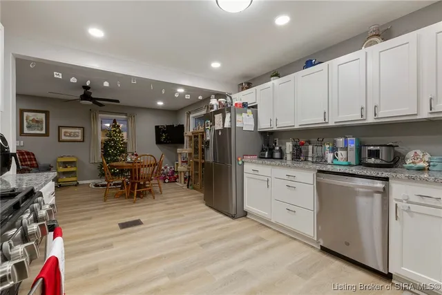 $297,000 | 612 East Daisy Lane, New Albany, IN 47150