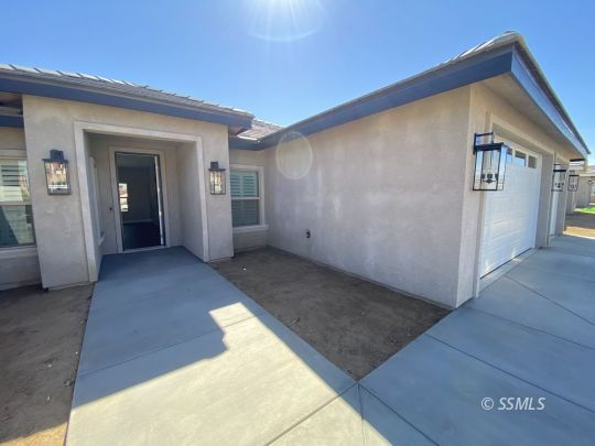 301 West Shenandoah Avenue Ridgecrest, CA 93555 - Photo 3 of 25