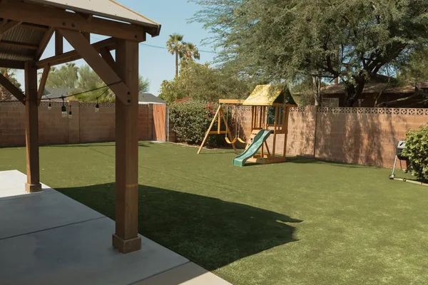 $3,300 | 4007 East Heatherbrae Drive, Phoenix, AZ 85018