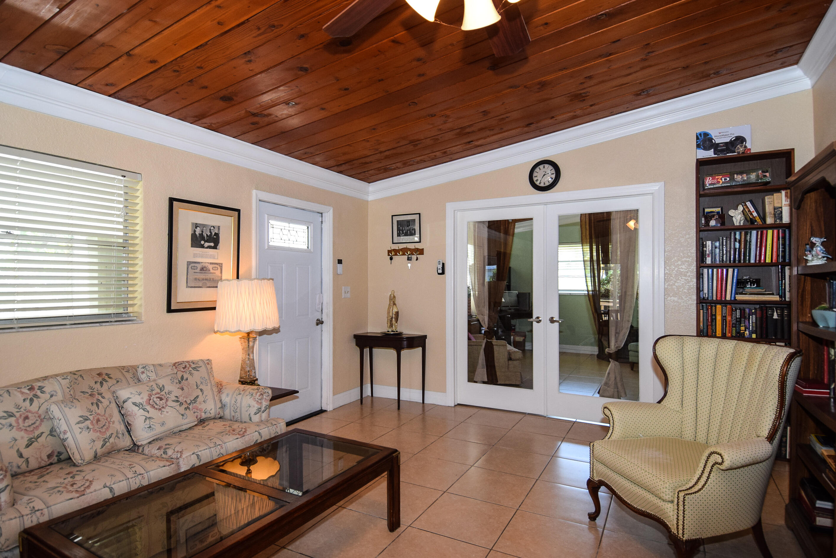 334 3rd Road Key Largo, FL 33037 - Photo 11 of 30 a living room with furniture and a large window