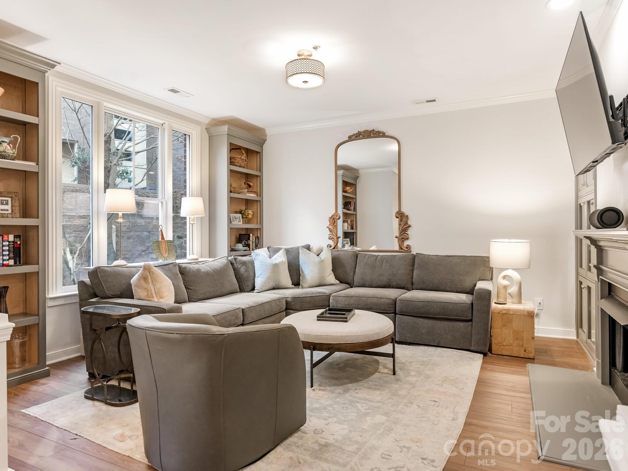 416 Queens Road, Unit 7 Charlotte, NC 28207 - Photo 2 of 24