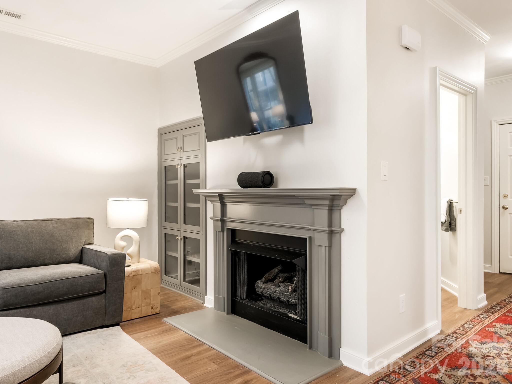 416 Queens Road, Unit 7 Charlotte, NC 28207 - Photo 3 of 24