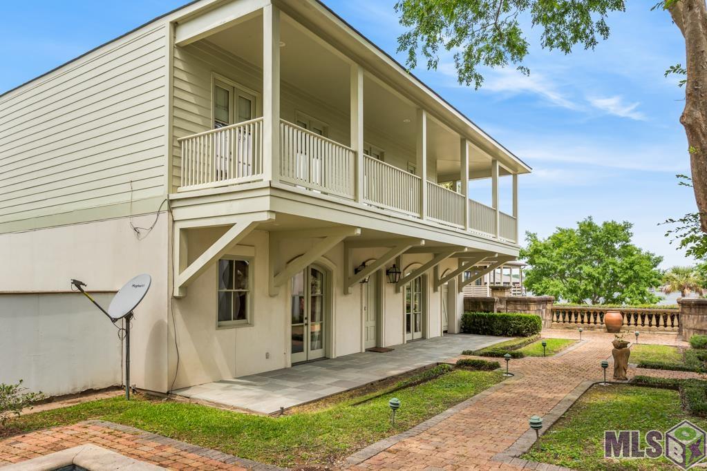 7218 Scappare Drive Oscar, LA 70762 - Photo 4 of 38