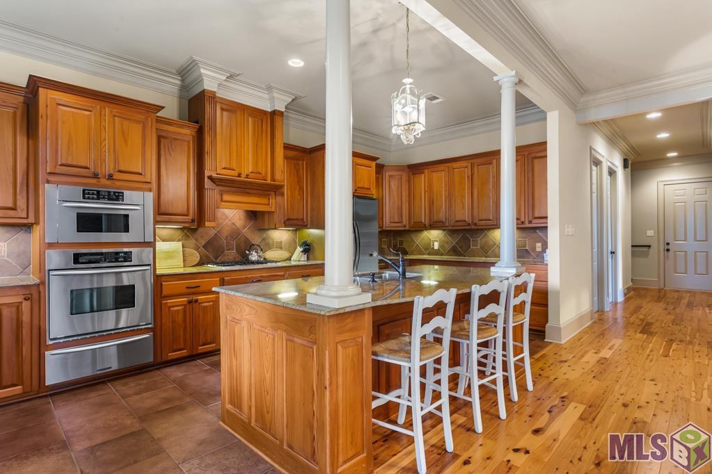 7218 Scappare Drive Oscar, LA 70762 - Photo 8 of 38