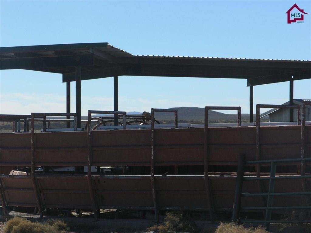 736 Upham Road Elephant Butte, NM 87935 - Photo 21 of 27 a view of a balcony with an ocean view