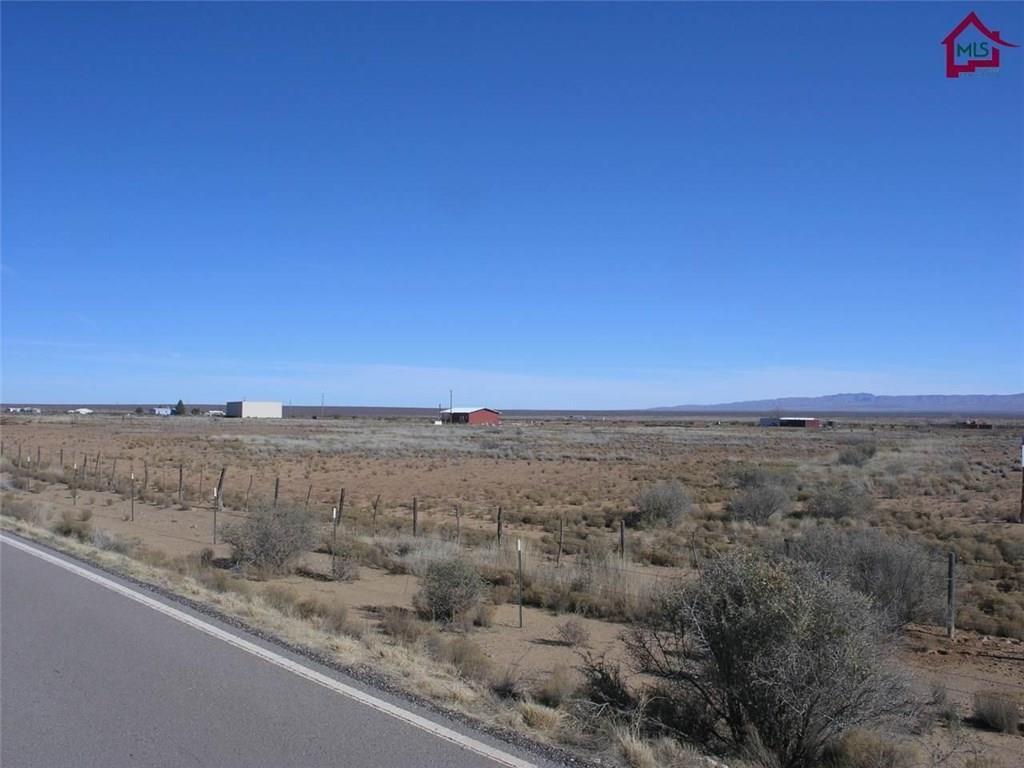 736 Upham Road Elephant Butte, NM 87935 - Photo 6 of 27 a view of city and mountain