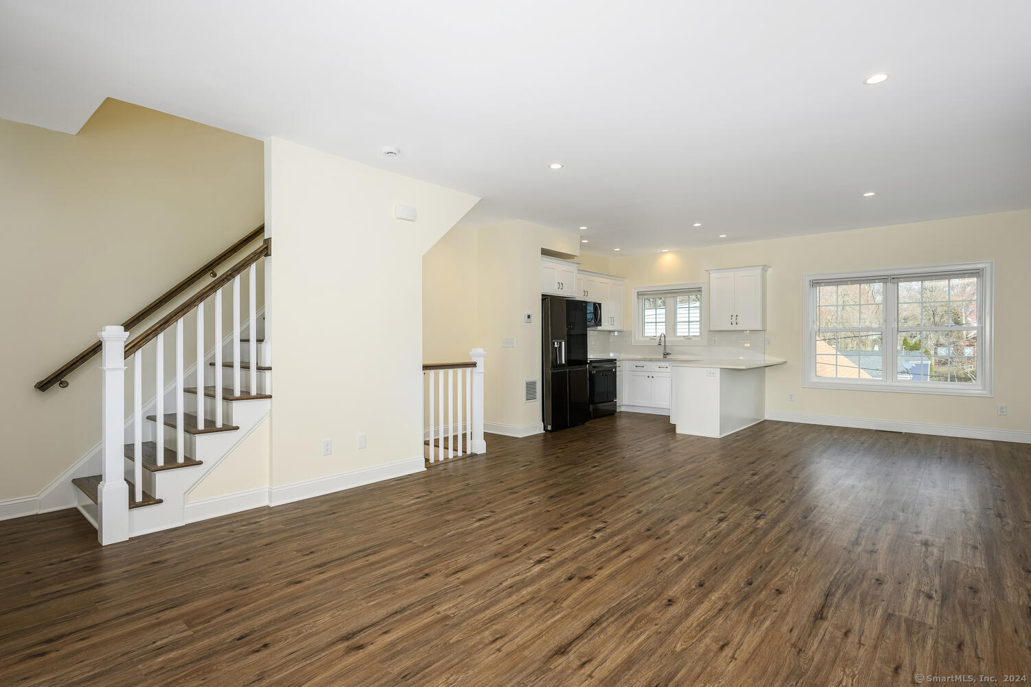 2 Beacon Square, Unit 3 Fairfield, CT 06825 - Photo 10 of 33 Entertaining will be a delight with the large open living areas.