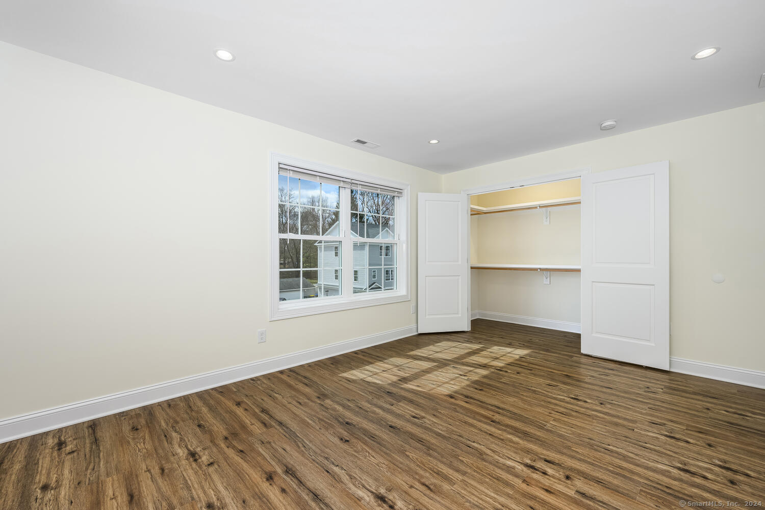 2 Beacon Square, Unit 3 Fairfield, CT 06825 - Photo 25 of 33