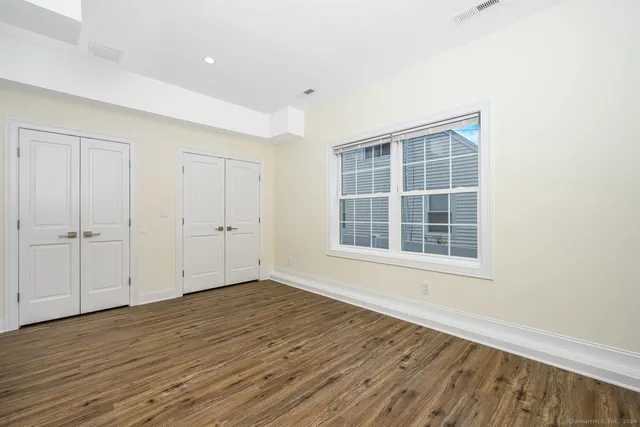 $3,900 | 2 Beacon Square, Unit 3, Fairfield, CT 06825