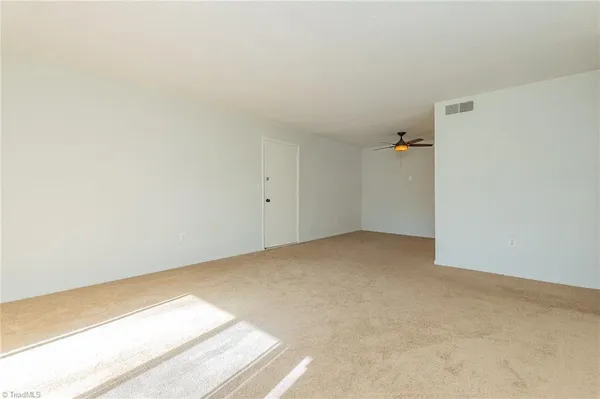 $118,000 | 2240 Sunderland Road, Unit 65N, Winston-Salem, NC 27103