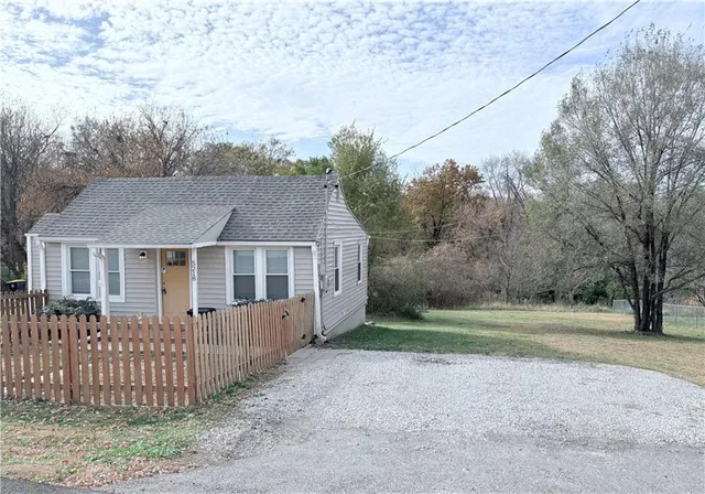 $170,000 | 5218 North Wheeling Avenue, Kansas City, MO 64119