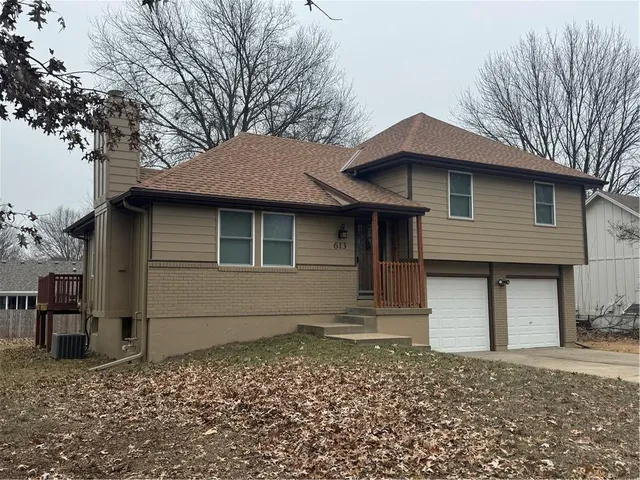 $255,000 | 613 Southeast Westwind Drive, Lee's Summit, MO 64063
