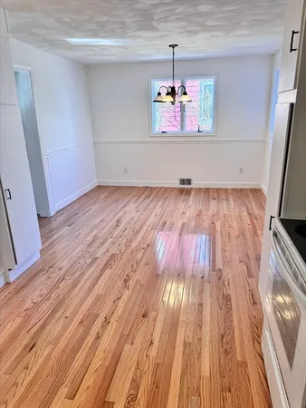 $2,900 | 9 Claremont Terrace, Unit 1, Swampscott, MA 01907