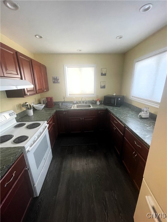 1935 Rittenhouse Square Preble, NY 13159 - Photo 8 of 17 Kitchen with tons of counter space