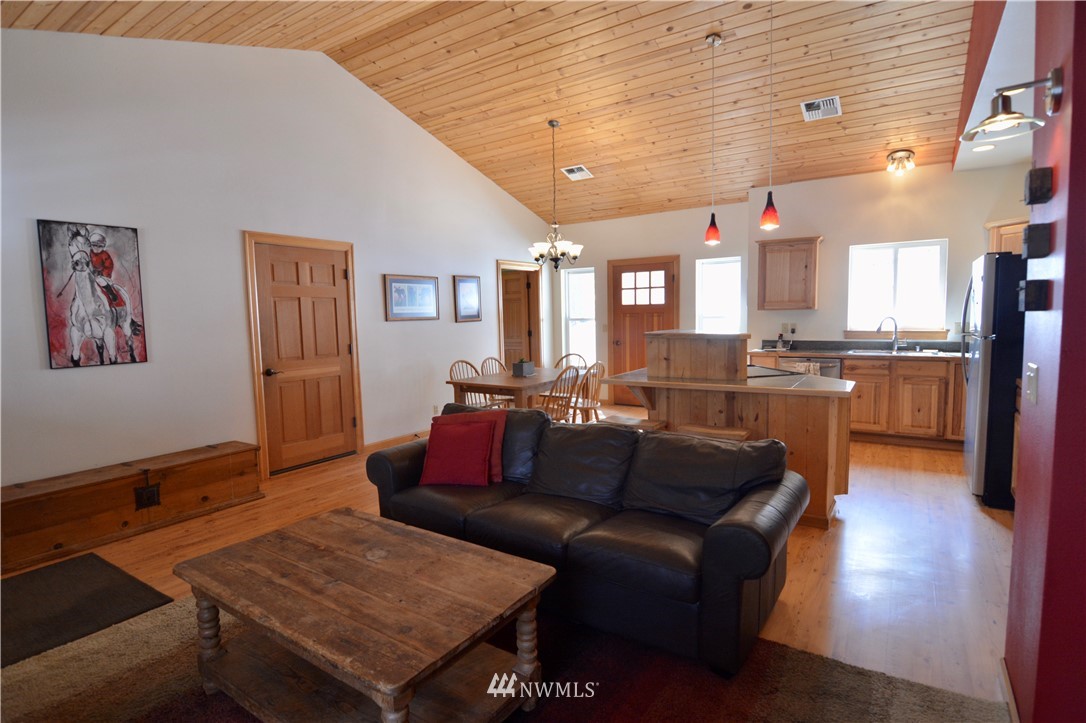 8 Mugo Road Winthrop, WA 98862 - Photo 8 of 24 Gallery Image 8