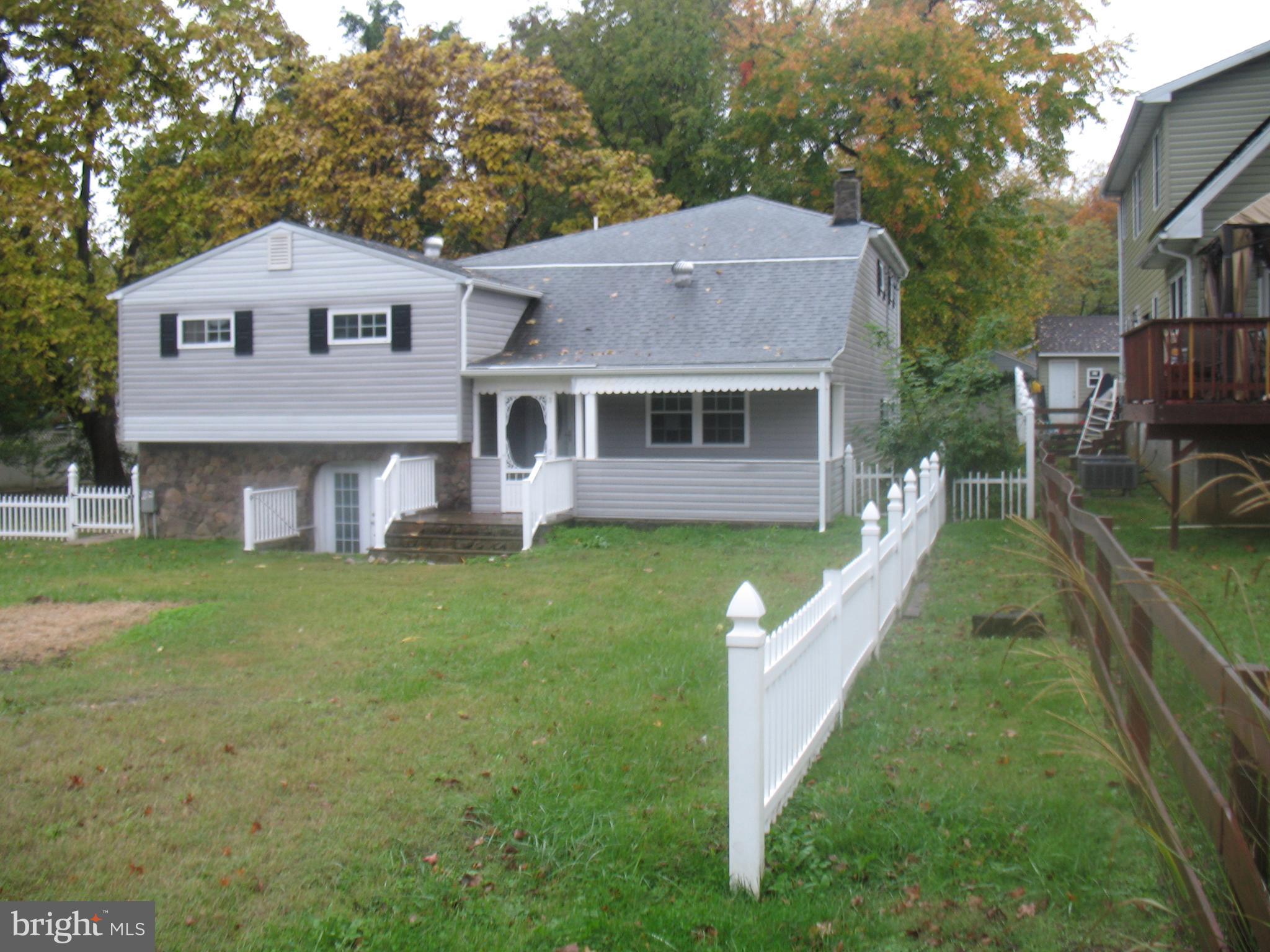 1002 Cedar Creek Road Baltimore, MD 21221 - Photo 3 of 37