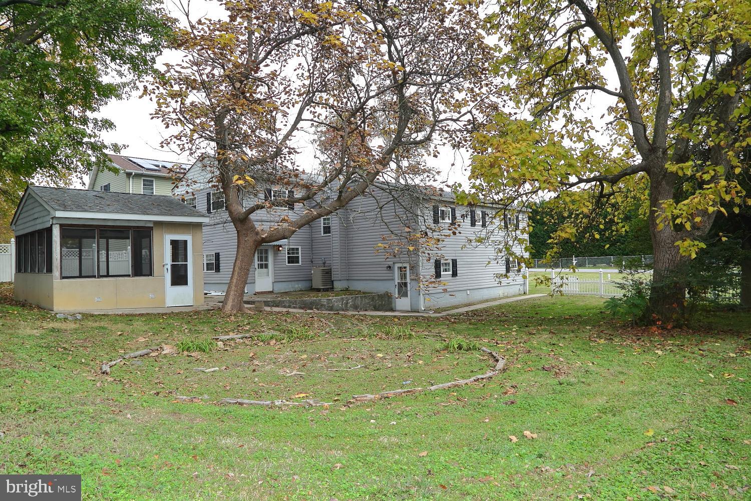 1002 Cedar Creek Road Baltimore, MD 21221 - Photo 9 of 37