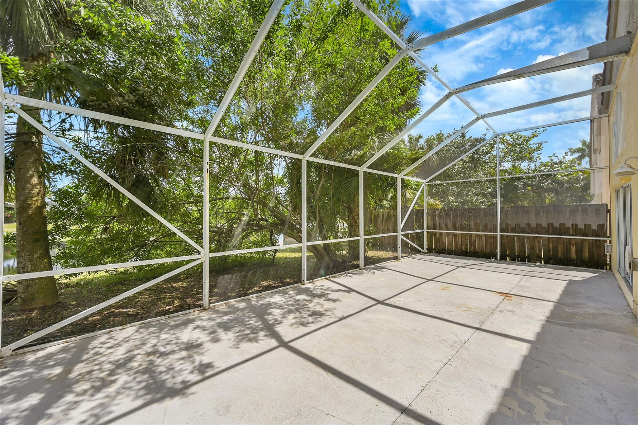 21390 Sawmill Court Boca Raton, FL 33498 - Photo 33 of 38 Photo 33