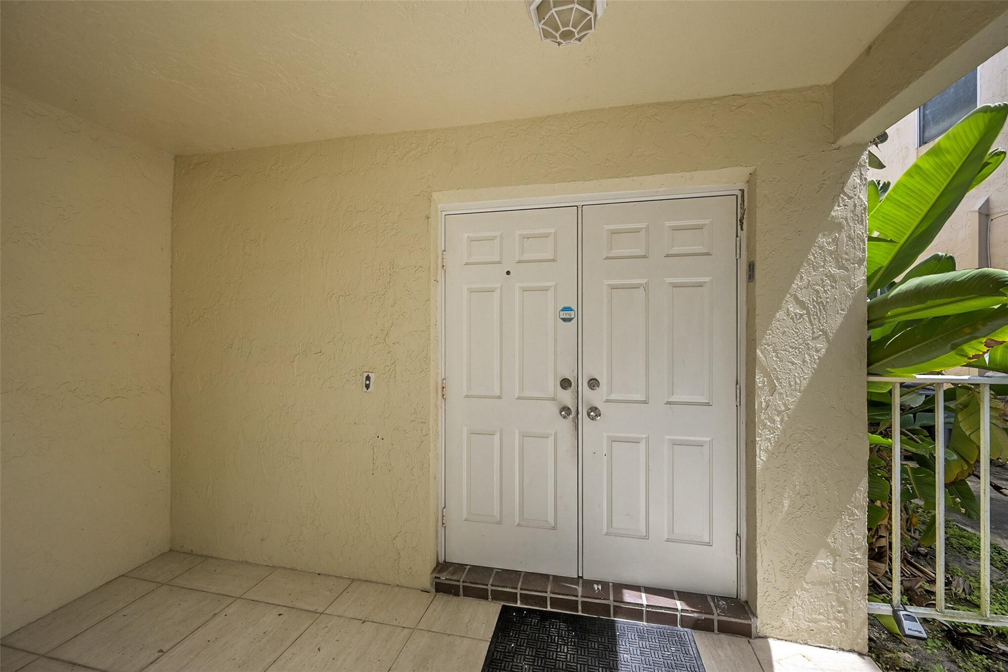 21390 Sawmill Court Boca Raton, FL 33498 - Photo 5 of 38 Photo 5