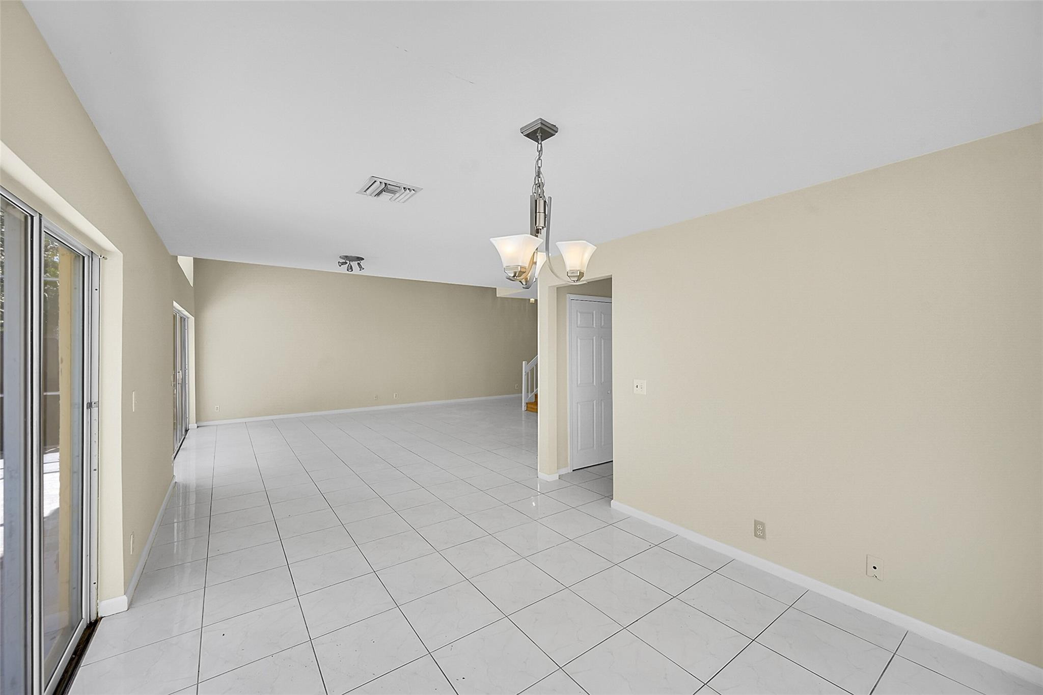 21390 Sawmill Court Boca Raton, FL 33498 - Photo 10 of 38 Photo 10