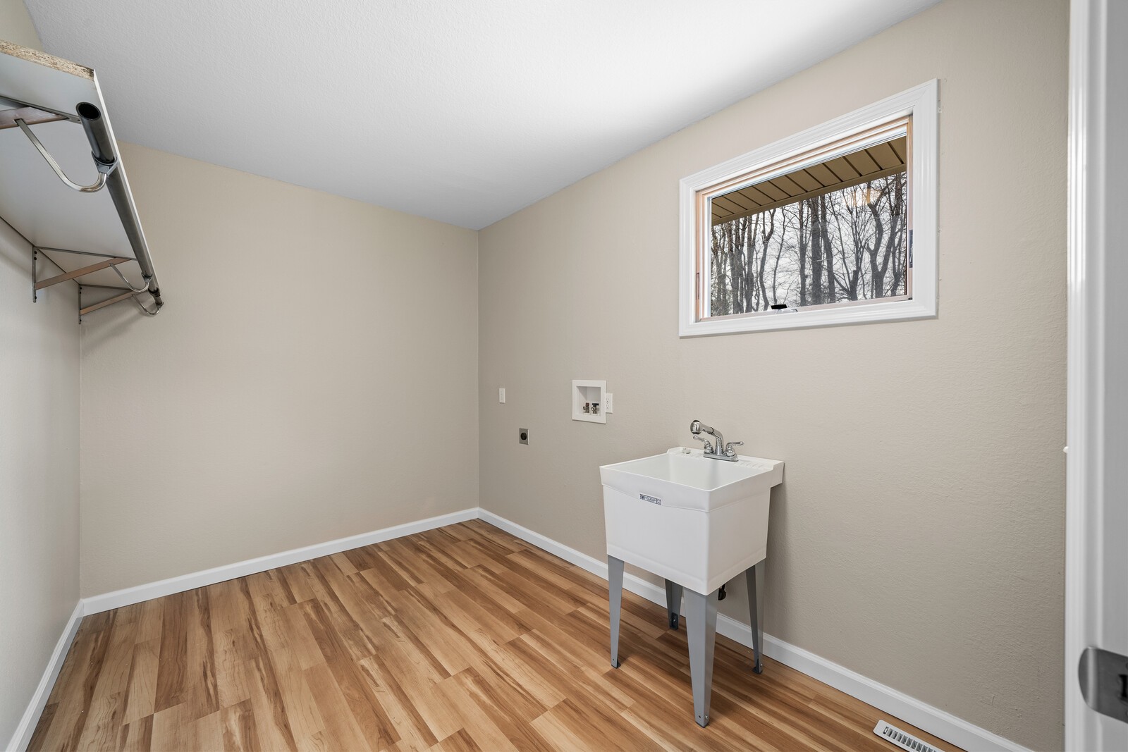 454 Meadows Road Sparta, TN 38583 - Photo 8 of 26 Gallery Image 8