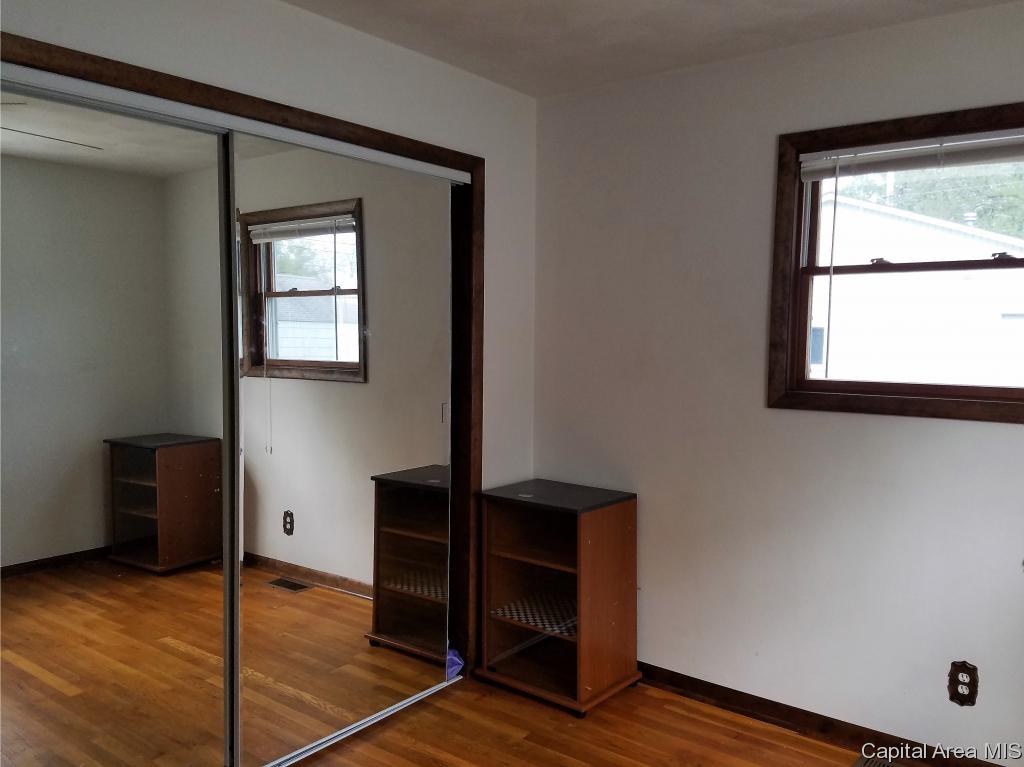 1140 North 19th Street Springfield, IL 62702 - Photo 7 of 14