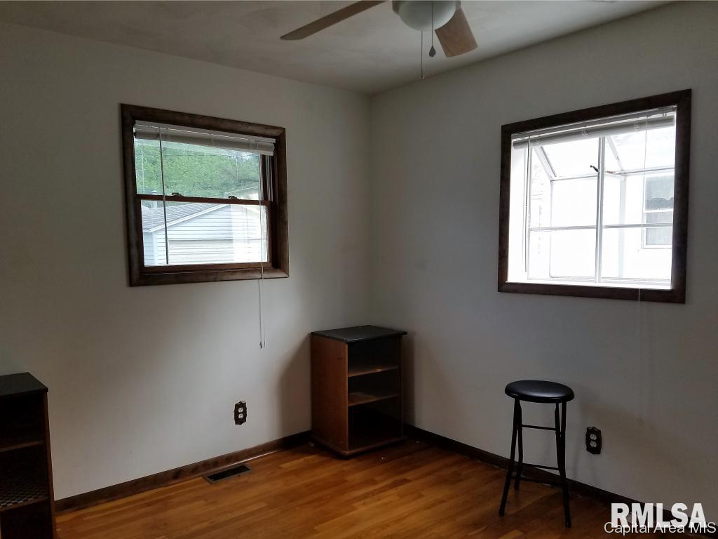 1140 North 19th Street Springfield, IL 62702 - Photo 8 of 14