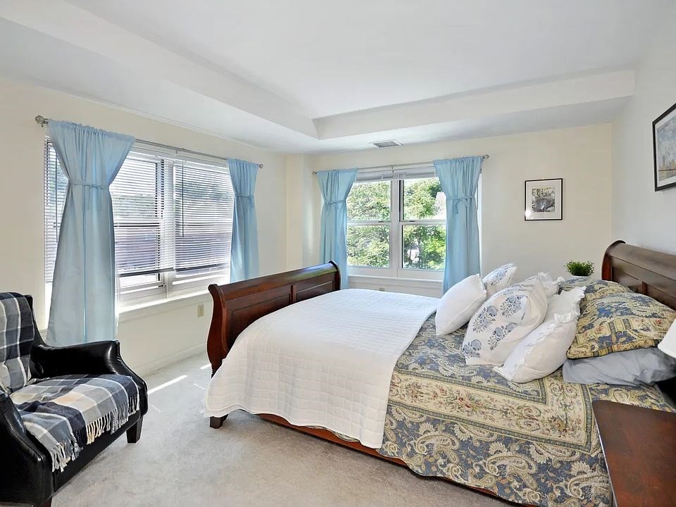 1 Watermill Place, Unit 306 Arlington, MA 02476 - Photo 21 of 35