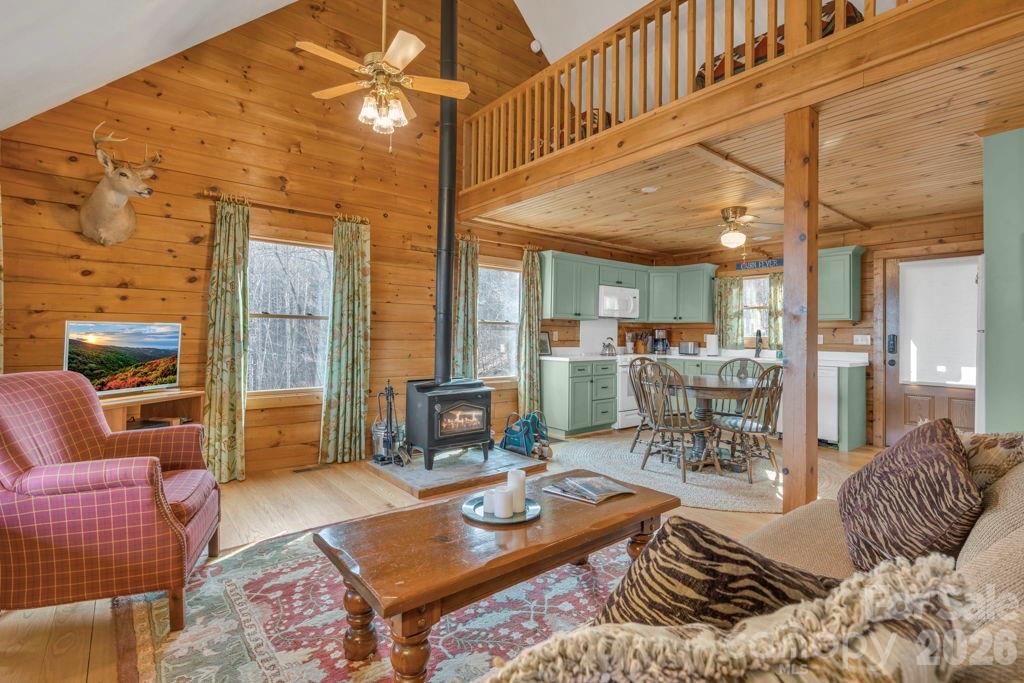461 Arrowhead Ridge Road Spruce Pine, NC 28777 - Photo 14 of 42