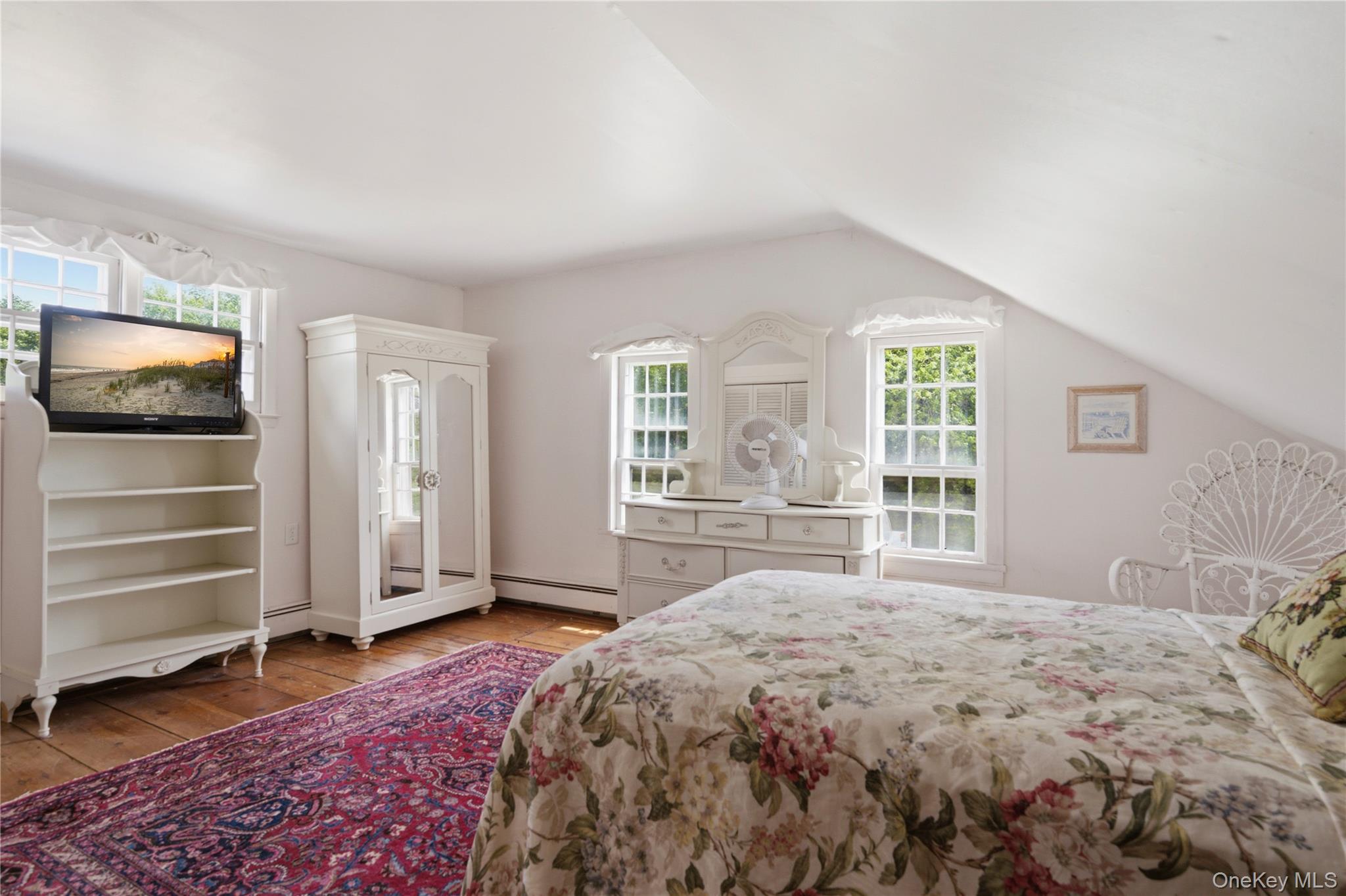 1680 North Sea Road Southampton, NY 11968 - Photo 12 of 45