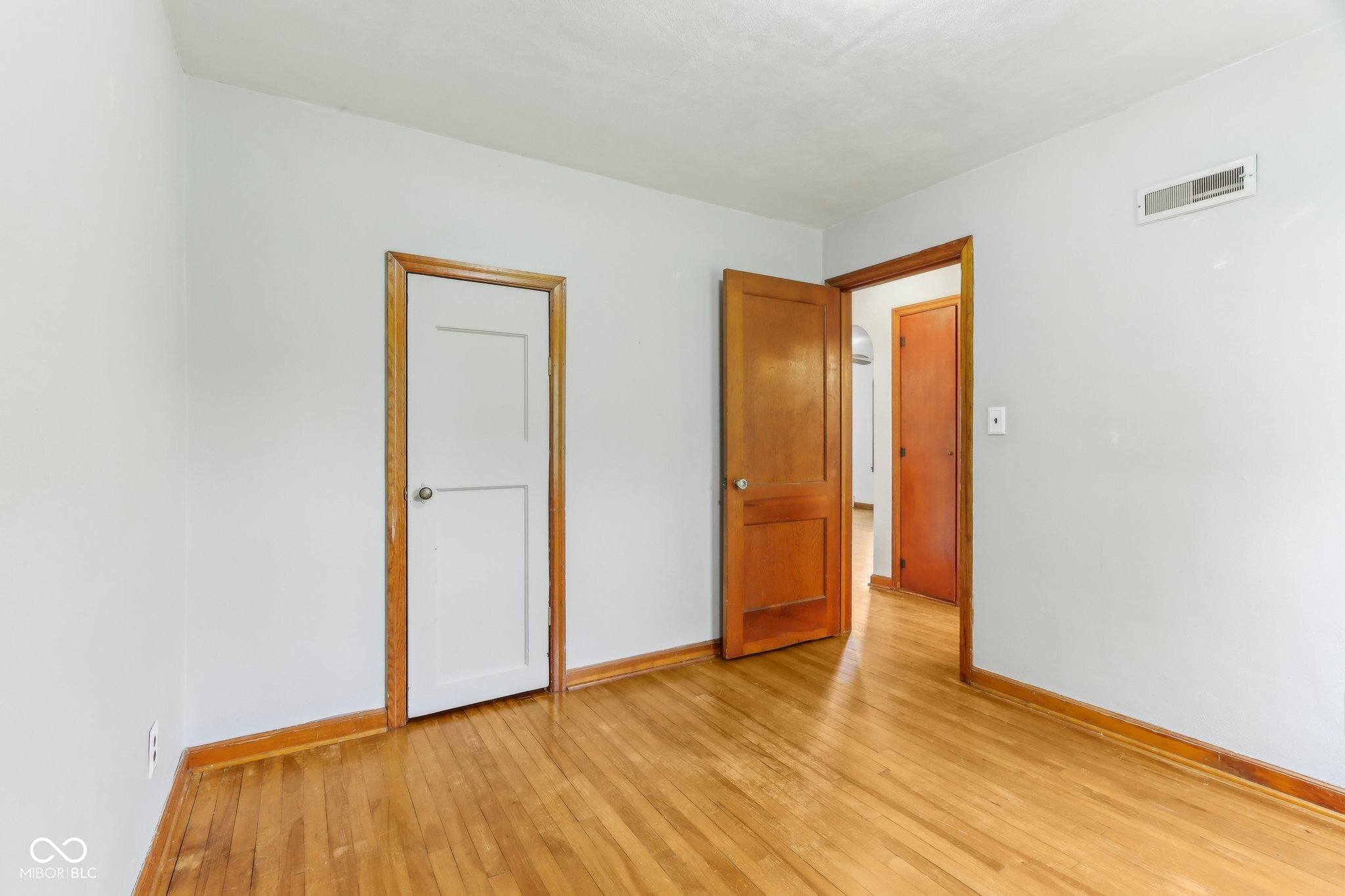 6012 625 West Pendleton, IN 46064 - Photo 16 of 44