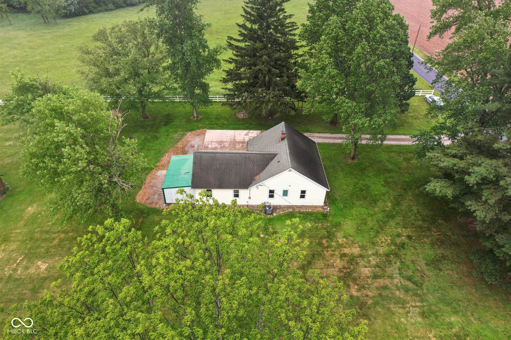 6012 625 West Pendleton, IN 46064 - Photo 34 of 44