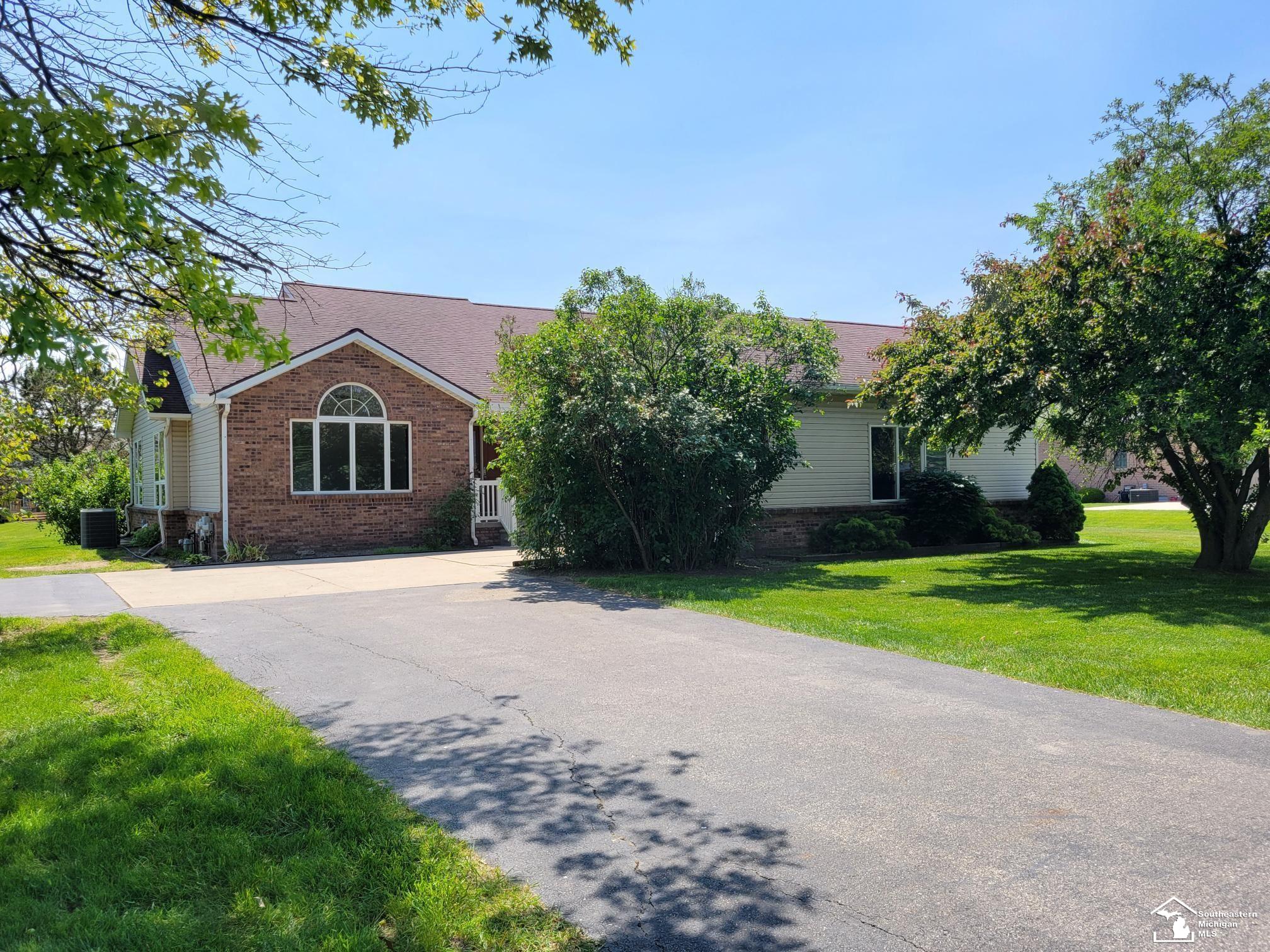 3127 South Custer Road Monroe, MI 48161 - Photo 1 of 45