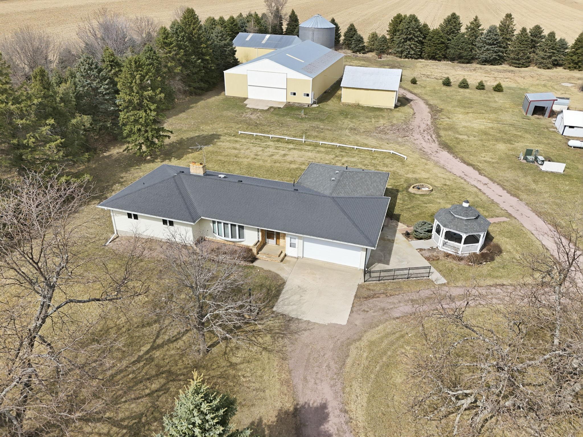 515 151st Street Luverne, MN 56156 - Photo 4 of 46