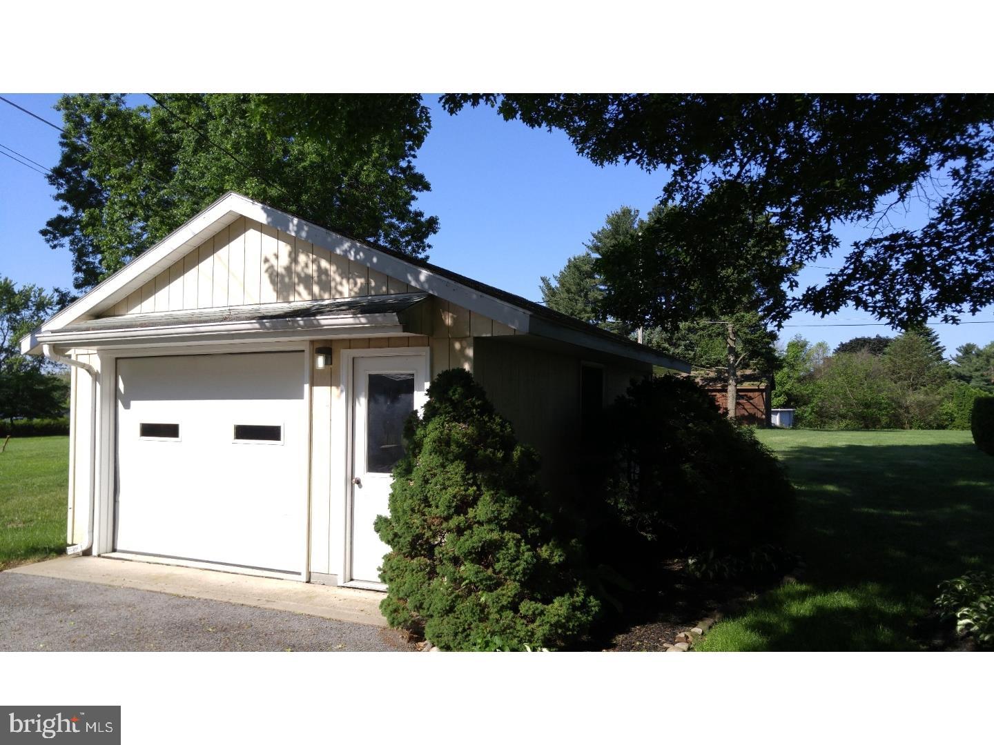 3208 Stoudts Ferry Bridge Road Reading, PA 19605 - Photo 6 of 20 Garage