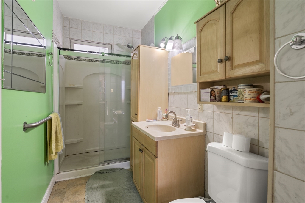 87 Hamilton Street Boston, MA 02125 - Photo 9 of 39