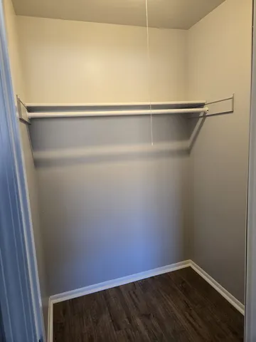 $164,900 | 6914 West Crandall Avenue, Unit 2M, Worth, IL 60482