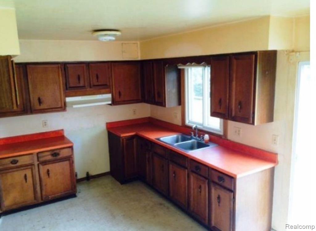 323 East Ellsworth Road Morrice, MI 48857 - Photo 6 of 13 6.jpg