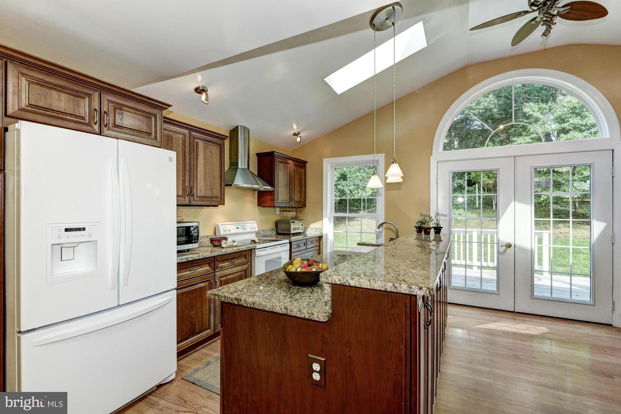 15058 Joshua Tree Road North Potomac, MD 20878 - Photo 13 of 30 Kitchen