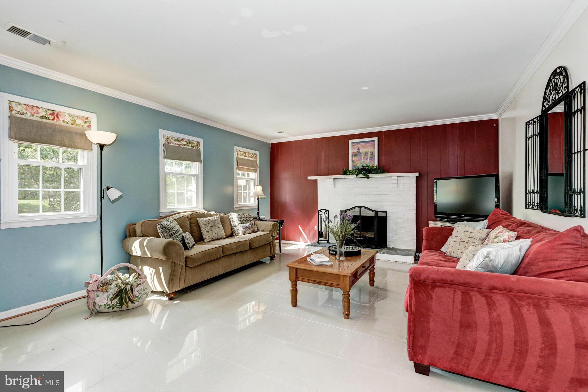 15058 Joshua Tree Road North Potomac, MD 20878 - Photo 23 of 30 Family Room