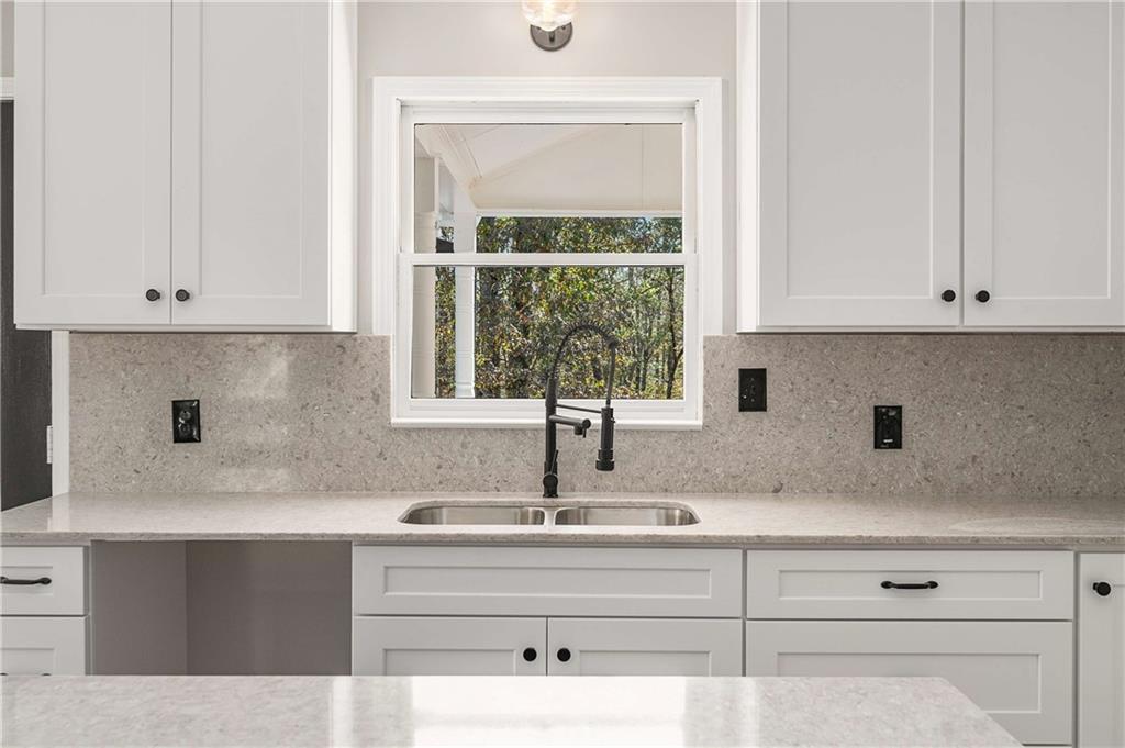 11637 Brown Bridge Road Covington, GA 30016 - Photo 16 of 68