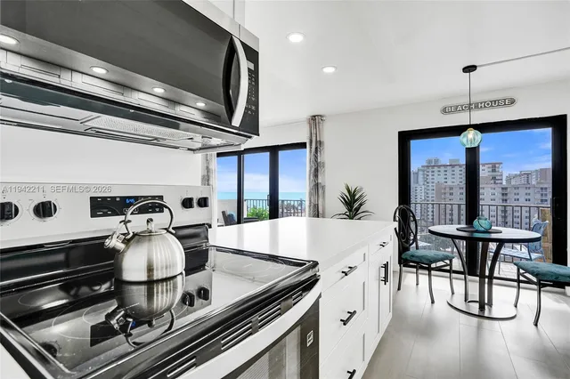 $5,000 | 1201 South Ocean Drive, Unit 908S, Hollywood, FL 33019