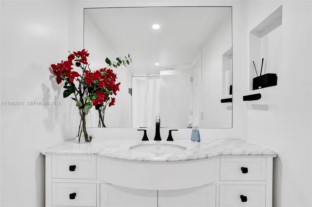 $5,000 | 1201 South Ocean Drive, Unit 908S, Hollywood, FL 33019