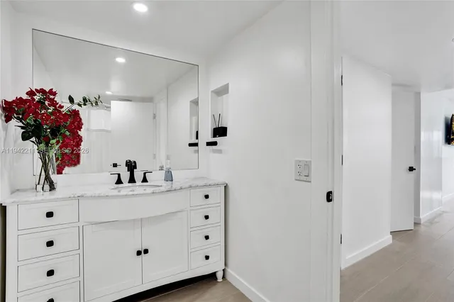 $5,000 | 1201 South Ocean Drive, Unit 908S, Hollywood, FL 33019