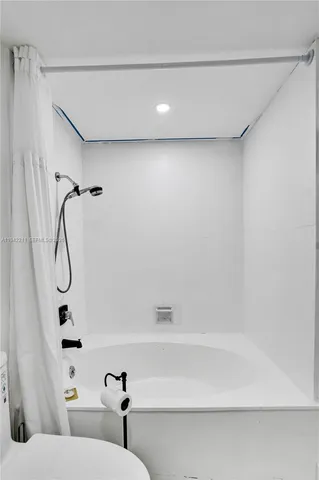 $5,000 | 1201 South Ocean Drive, Unit 908S, Hollywood, FL 33019