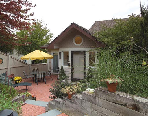 103 Algonquin Road, Unit 103 Newton, MA 02467 - Photo 1 of 2